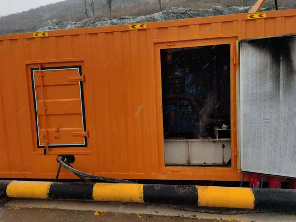 加乐镇发电机出租 柴油发电机组电压低报警怎么办?