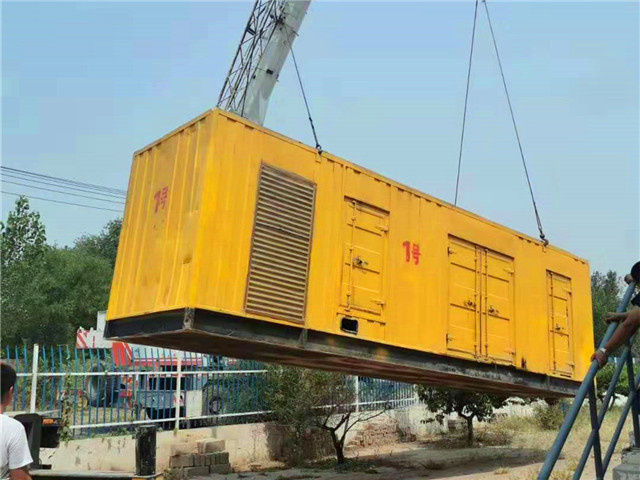 加乐镇300KW柴油发电机组油耗是多少？