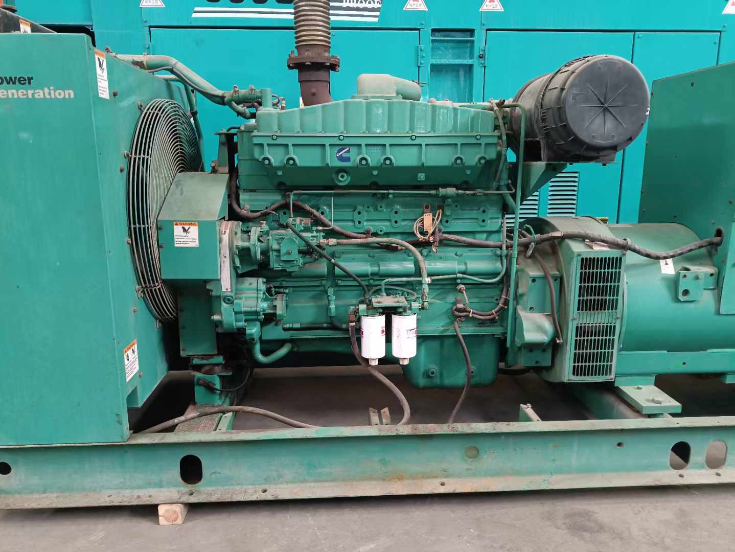 加乐镇过载会对 600kW 柴油发电机组造成哪些损害？