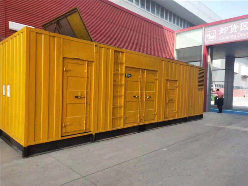 加乐镇柴油发电机组预热机油时需要注意哪些安全事项?